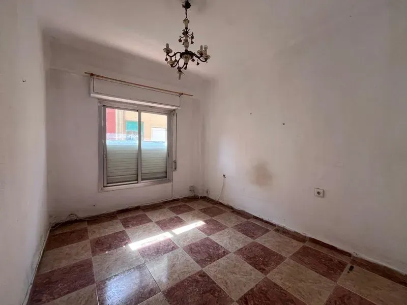 Piso de 4 dormitorios junto a Plaza del Carmen y Estación de Renfe 0% HONORARIOS AGENCIA